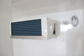 Variant 2719 F4 Tiefkühlanhänger mit Seitentür 8 cm Wändstärke 4.02x1.70 inkl. Kühlaggregat bis - 18° grad TK Kühler 2700 kg Kühlkoffer Kühlanhänger